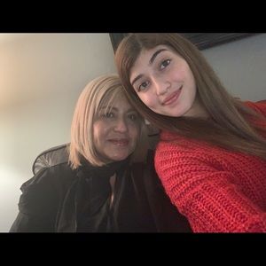 Meet your Posher, Maria